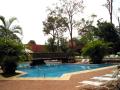 gal/holiday/Brazil 2005 - Foz do Iguacu Hotel and General/_thb_Hotel Swimming Pool_P1010042.jpg